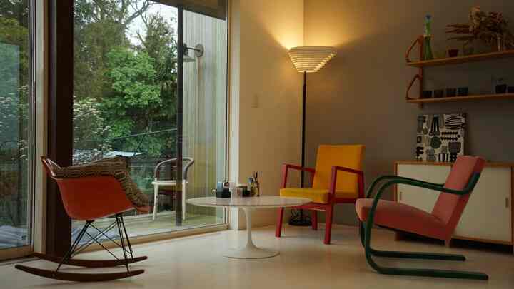 GW前半終了。
後半は庭をなんとかしたいと思いつつ…
時間あるかな🤔

#リビング 
#リビング照明 
#デザイナーズチェア 
#デザイナーズ家具 
#カラフル 
#カラフルなインテリア 
#北欧
#北欧インテリア 
#ミッドセンチュリー 
#ヴィンテージ 
