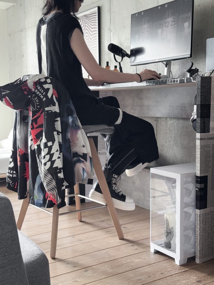 short form carousel card thumbnail