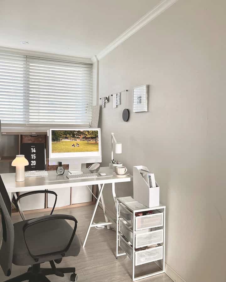 A workspace filled with favorite things. #PersonalizedWorkspace #WorkspaceBliss #CreativeCorner