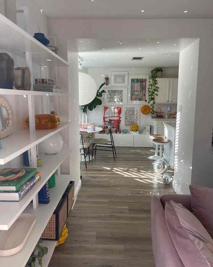 Inti dari desain Bauhaus. 🏢✨

Kredit: @sareish

#BauhausStyle #Modernism #DesignInspiration