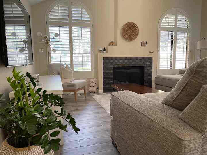 Step into a cozy living room where warmth and comfort greet guests. 🛋️✨

Credit : @mrs_jun2

#CozyLiving #ComfortZone #HomeSweetHome