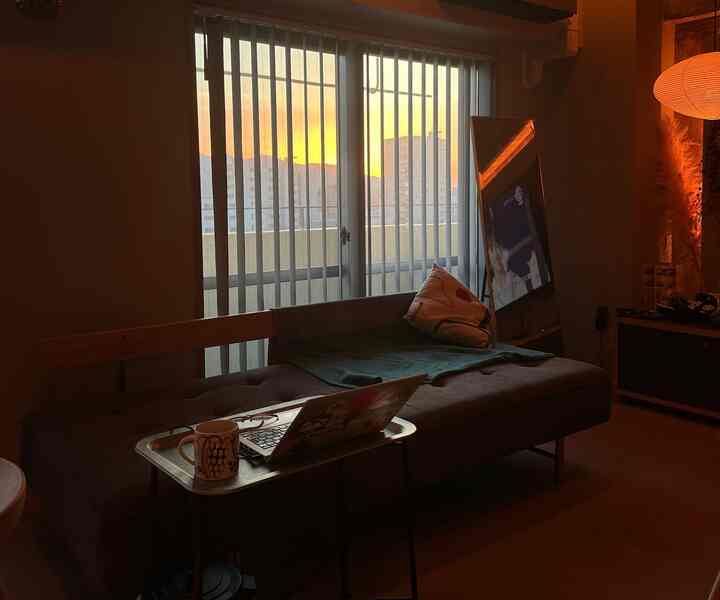 やっぱりブラインドはバーチカルがすき。
縦ラインが入るだけで空間がスッキリ見えるし
何せ窓を開けやすいからすき。

ハーマンソファは背もたれとった方がすき。

なんかすきすき言って
芸人のしんいちみたいだな…

#crashgate
#crashcrash
#IKEA
#ACTUS