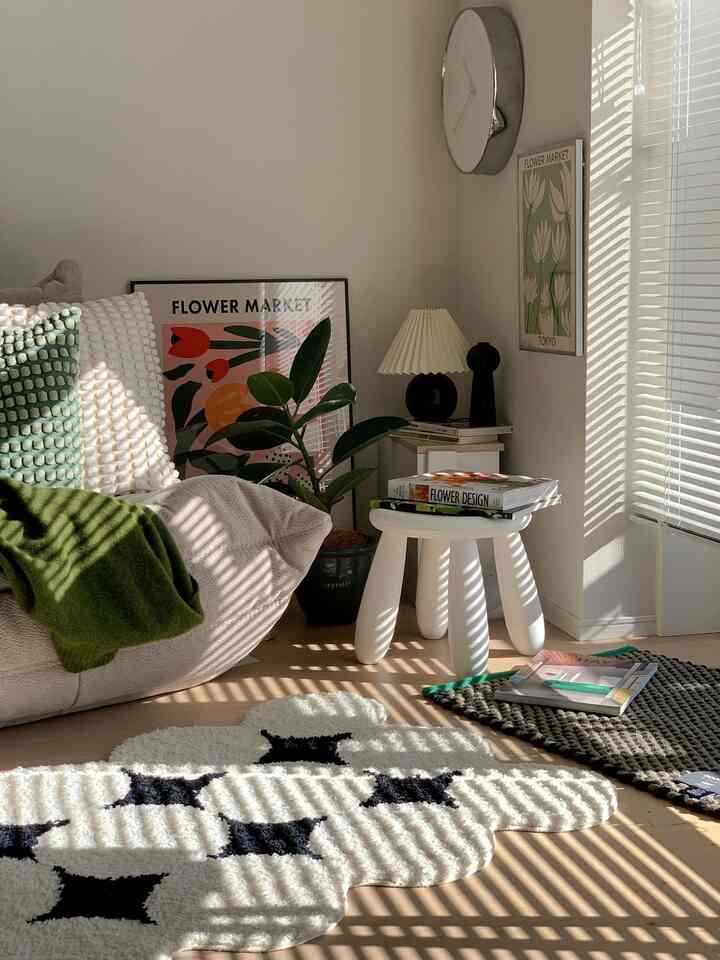 お日様が入ってくるといい影できるよね🥰
ブラインドだいすき！！

#ブラインド　は #ニトリ　 だよ！！

