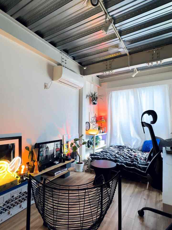 Meski ada kursi besar di depan Anda, Anda tidak merasa tertekan bukan?
Berkat rangka kawatnya, transparan🪑
Anda bisa meletakkannya di ruangan kecil tanpa merasa sempit! ! ! !

#Hidup sendiri #Anak laki-laki tinggal sendiri #Kamar hidup sendiri #Interior hidup sendiri #Hidup sendiri #Interior hidup sendiri #Ruang studio #Interior ruang studio #Hidup sendiri dalam satu ruangan #Kamar kecil #Koordinasi interior #Baranginterior #Aksesoris interior #1K # Tatami 1K6 #6 tatami mat #Rutinitas pagi #ikea #모닝루틴 #interior #roomdesign #roomdecor #roomtour #morningroutine