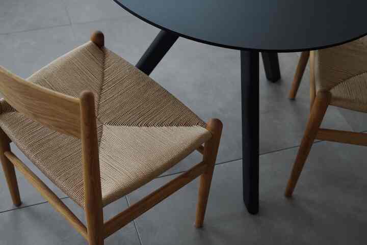 #ダイニングチェア #ダイニングテーブル #グレータイル #グレーインテリア 