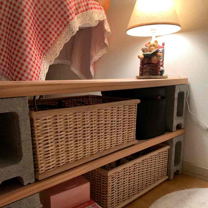 コンクリートブロックでダイニングベンチDIY🪑
コーナンで全部揃ったし2000円くらいで作れたから大満足です
#ベンチ #ダイニングベンチ #コンクリートブロック
