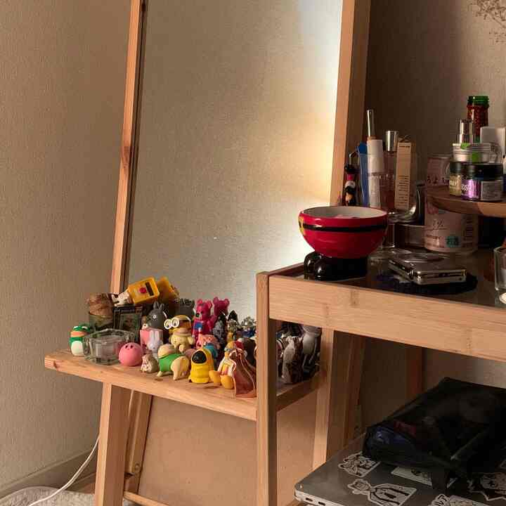 ガチャガチャでゲットした子達♡
もうそろそろ置き場ばなくなってきた💦
#ガチャガチャ #メイクスペース #ディスプレイラック 