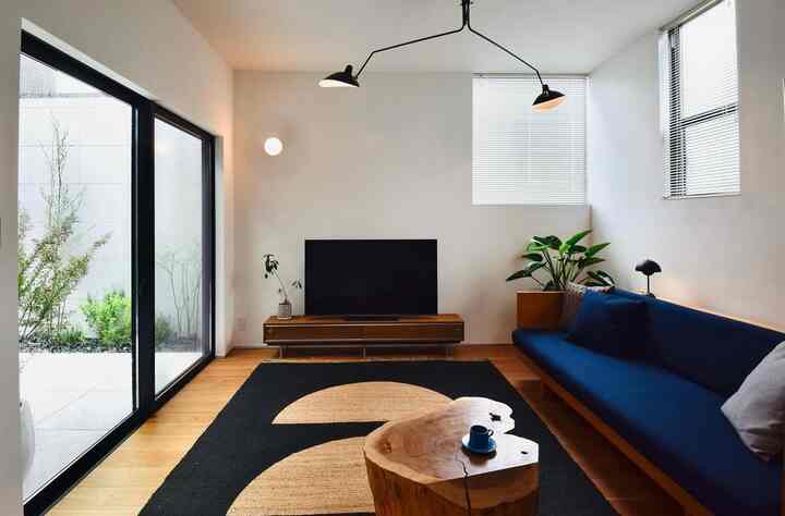 中庭と繋がるリビングスペース 
#リビング #リビングスペース 
#ソファ  #ohousejp #ohhousesnap