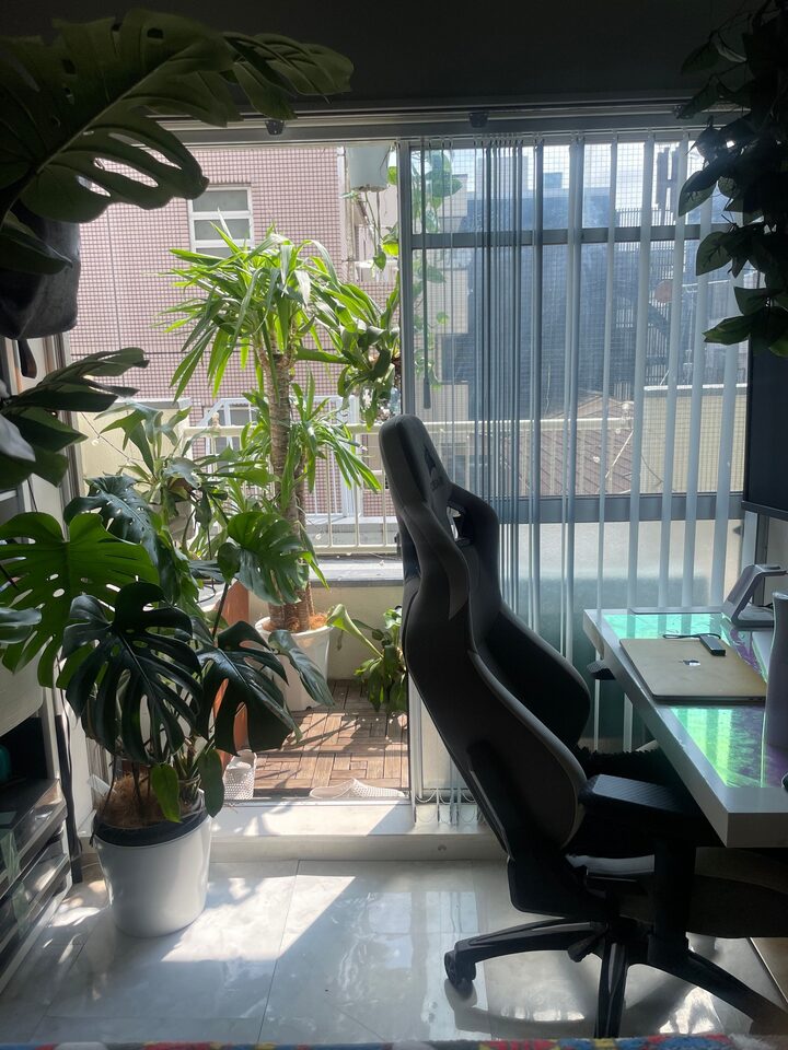 short form carousel card thumbnail