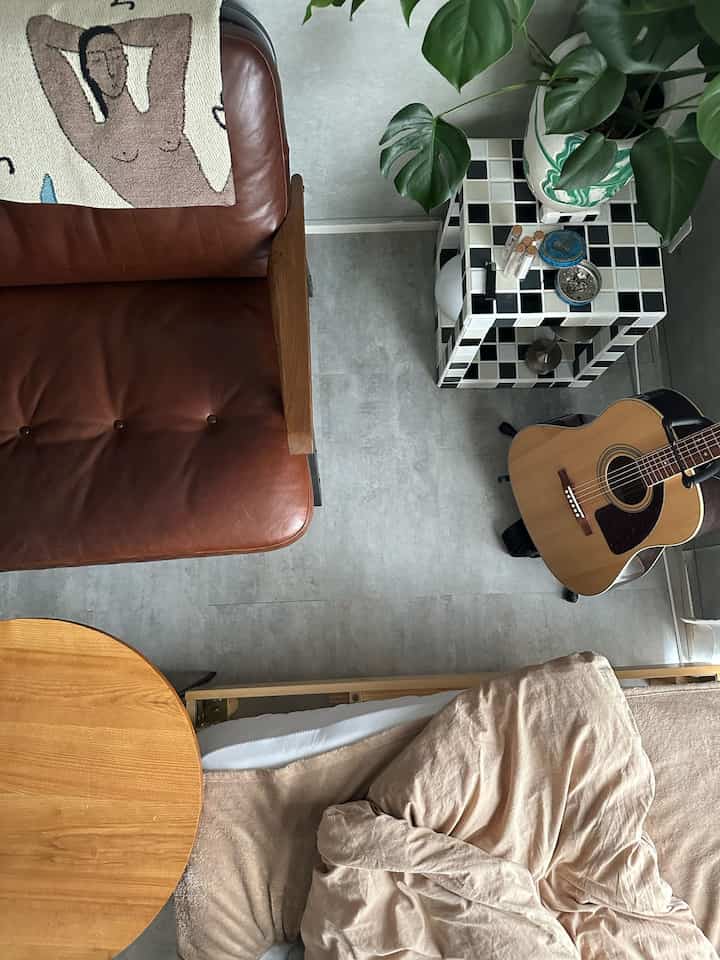 お久しぶりです。
この度Ohouse season6のアンバサダーに就任させて頂きました!‪🌱‬
私自身も色んな方のお部屋作りを見て参考にさせて頂いていたのでとても嬉しい限りです。
こんなお部屋の方もいるんだなと皆さんの参考になれれば光栄です🙇‍
と、いうことでさっそく📸
#和モダン #コンクリート打放し #賃貸インテリア