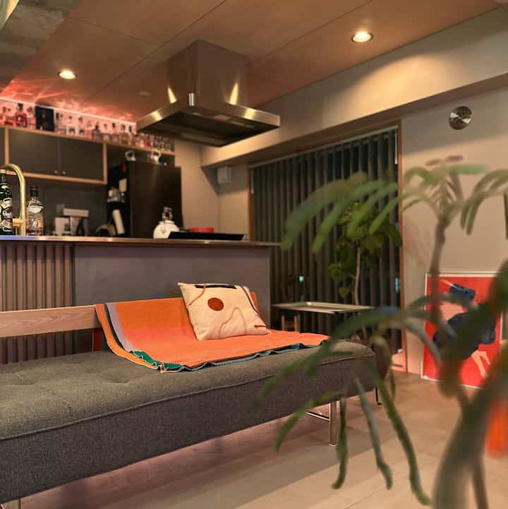 ハーマンソファの背もたれをとった形がすき
ソファ決めるときとても悩んだけど
これにしてよかったな〜

#ソファ
#ハーマンソファ
#crashgate
#インダストリアル
#ホテルライク