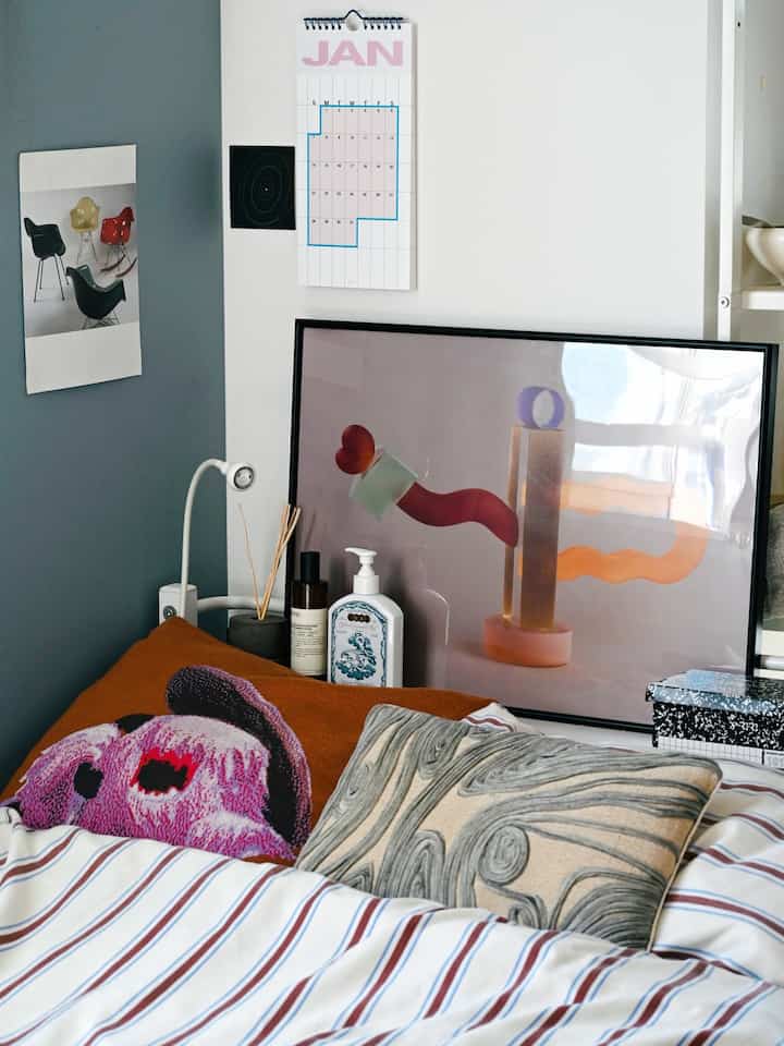 最近のベッド周りは、ポップな気持ちに寄っています💃

#bedroom  #ohousejp 