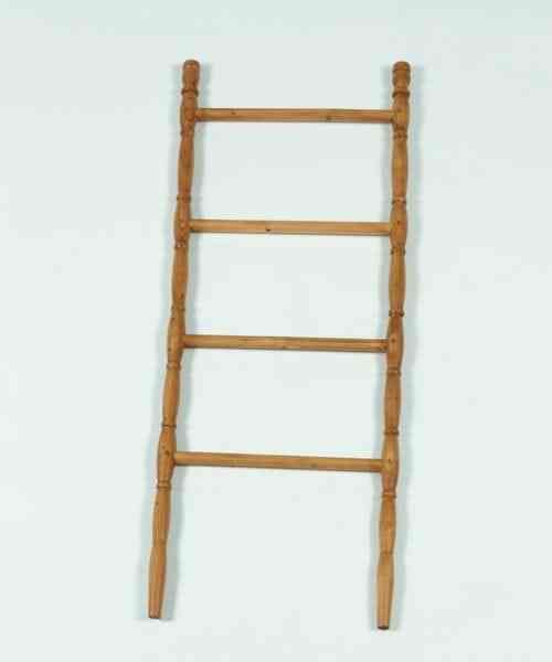 ターニングウッドラダー