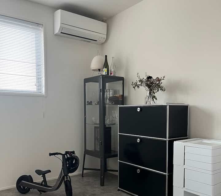 完成しつつある子供部屋👶🏻🚲

#イサムノグチ #akari
#usm #usmhaller
#ボビーワゴン #ikea
#AIRBUGGY
#ドライフラワー 