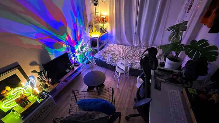 Posting kamar saya di malam hari setelah sekian lama🌜

#Hidup sendiri #ルームツアー #ミッドセンチュリー #一人暮らし男子 #一人暮らし部屋 #一人暮らしインテリア #ワンルームインテリア #ワンルーム一人暮らし #狭い部屋 #6畳 #モーニングルーティン #homestyling #cozyhome #homedesign #midcenturymodern #interiordesign #akari {16 #ikea} #hometour #homedecor #minivlog #roomdesign #roomdecor #roomtour #morningroutine #셀프인테리어그램 #셀프인테리어 #인테리어코디네이트 #인테리어소품 #모닝루틴