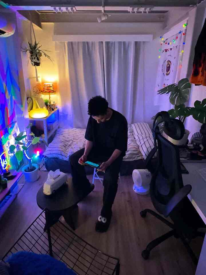 Posting kamar saya di malam hari setelah sekian lama🌜

#Hidup sendiri #ルームツアー #ミッドセンチュリー #一人暮らし男子 #一人暮らし部屋 #一人暮らしインテリア #ワンルームインテリア #ワンルーム一人暮らし #狭い部屋 #6畳 #モーニングルーティン #homestyling #cozyhome #homedesign #midcenturymodern #interiordesign #akari {16 #ikea} #hometour #homedecor #minivlog #roomdesign #roomdecor #roomtour #morningroutine #셀프인테리어그램 #셀프인테리어 #인테리어코디네이트 #인테리어소품 #모닝루틴