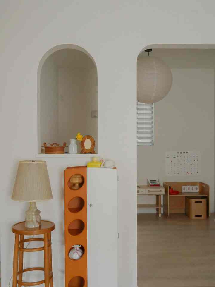 室内窓周辺🪟今はヴィンテージのものをギュッと集めて置いてあります🥹🤍
#建売住宅 #建売 #カラフルインテリア #colorfulhome #ヴィンテージ #レトロインテリア #室内窓