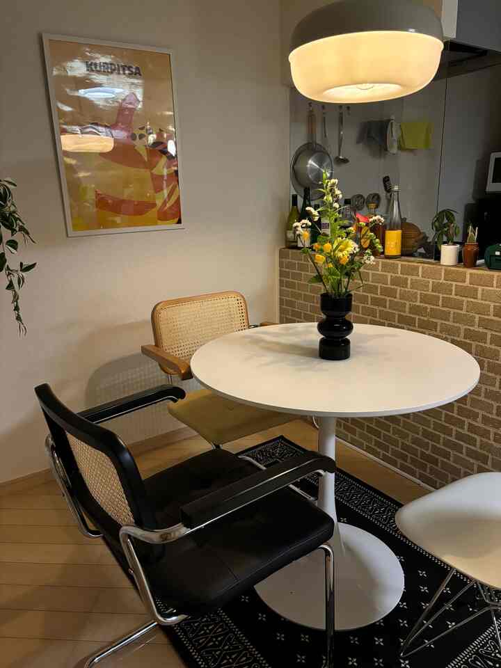 ラタンチェアがお気に入り😗 
#ラタンチェア #IKEA #ラウンドテーブル #カフェテーブル 