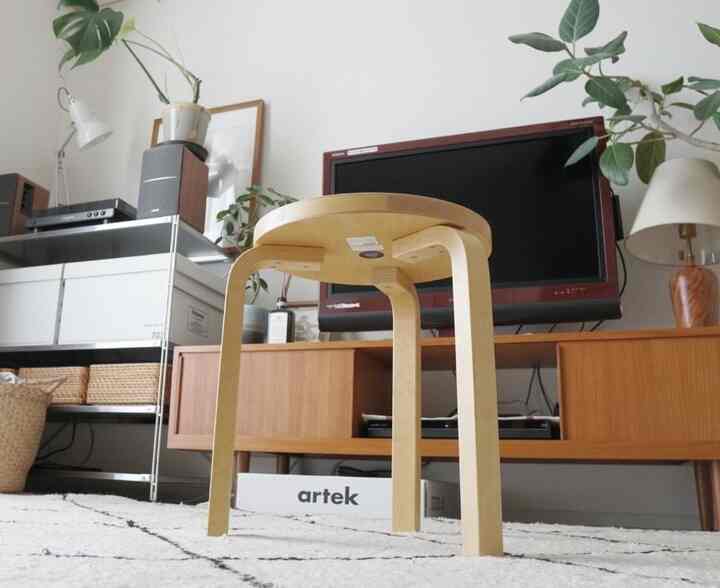 模様替え。
スツールの定位置はまだ🪑

#マイルーム #インテリアコーディネート #インテリア #賃貸 #賃貸インテリア #instahome #ヴィンテージ家具 #スツール60 #アルテック #artek #plantsofinstagram #plantlife #roomdesign #観葉植物のある暮らし #インテリアが好きな人と繋がりたい #北欧インテリア #ベニワレン #ラグ #北欧ヴィンテージ #アアルト #aalto #レコードのある暮らし