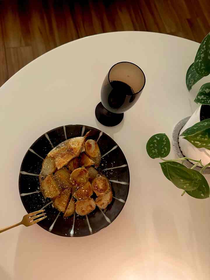 いただいたチビじゃがを、大さじ1だけの油で焼き揚げ🥔
2度失敗して、3度目にカリホクに○

#cook

