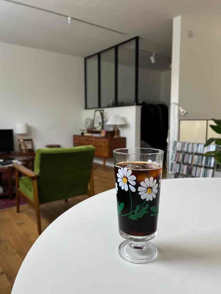 レトログラスでアイスコーヒー。
好きな音楽をかけながらコーヒーを飲むのがマイリフレッシュ。
#アイスコーヒー