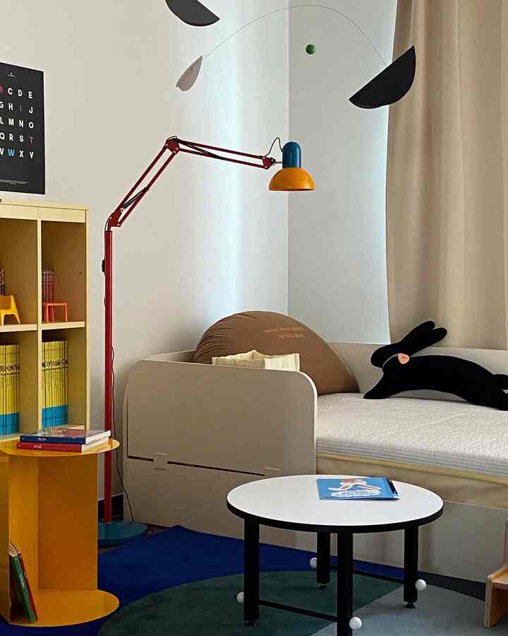 サイドテーブル［3色］を使ったコーディネート 1