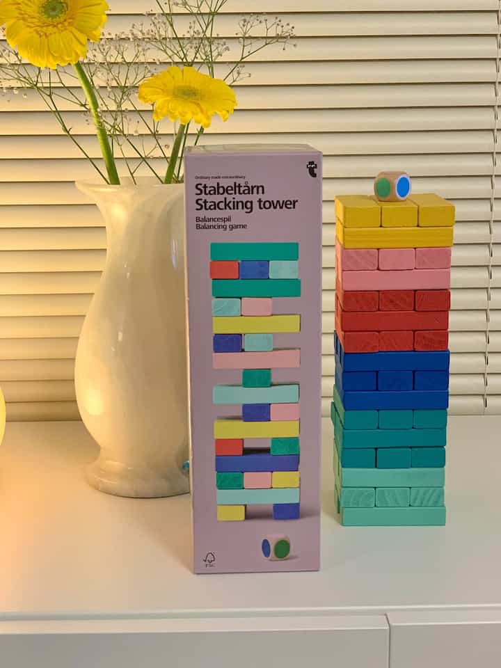 flyingtigerで可愛すぎるジェンガを見つけて
即購入しました👨‍🎨✨️
LEGOなどホビー用品を空間に馴染むように飾るスタイルが好きなので飾れて遊べるこのジェンガの優秀さにひとめぼれでした🥰
お手ごろ価格なのもおすすめポイントです◎
#flyingtiger #IKEA #北欧ポップ #カラフルなインテリア 