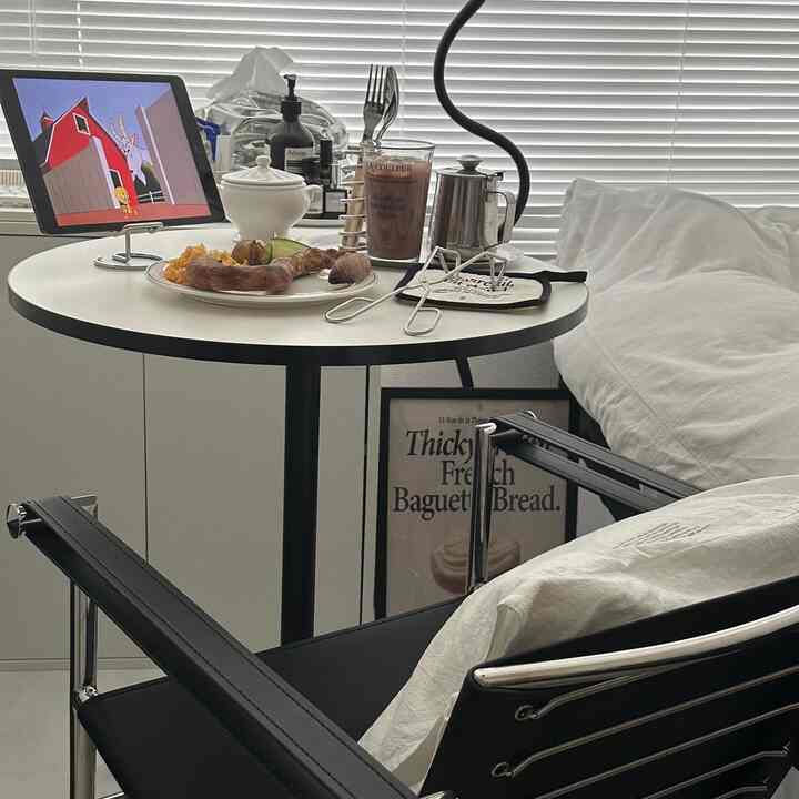 この日の休日は、ルーニーテューンズを🤍
小さい頃から大好きでたまに見ても面白い♡

#room
#myroom
#マイルーム
#dayoff

