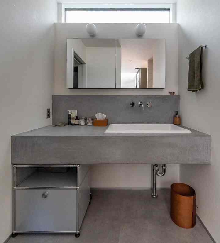 モールテックスの造作洗面🫧

洗面下のUSMの 寸法に合わせて仕上げていただきました＾＾

#USM #USMHaller #造作 #造作洗面 #モールテックス #モールテックス洗面 #洗面器  #洗面所インテリア 