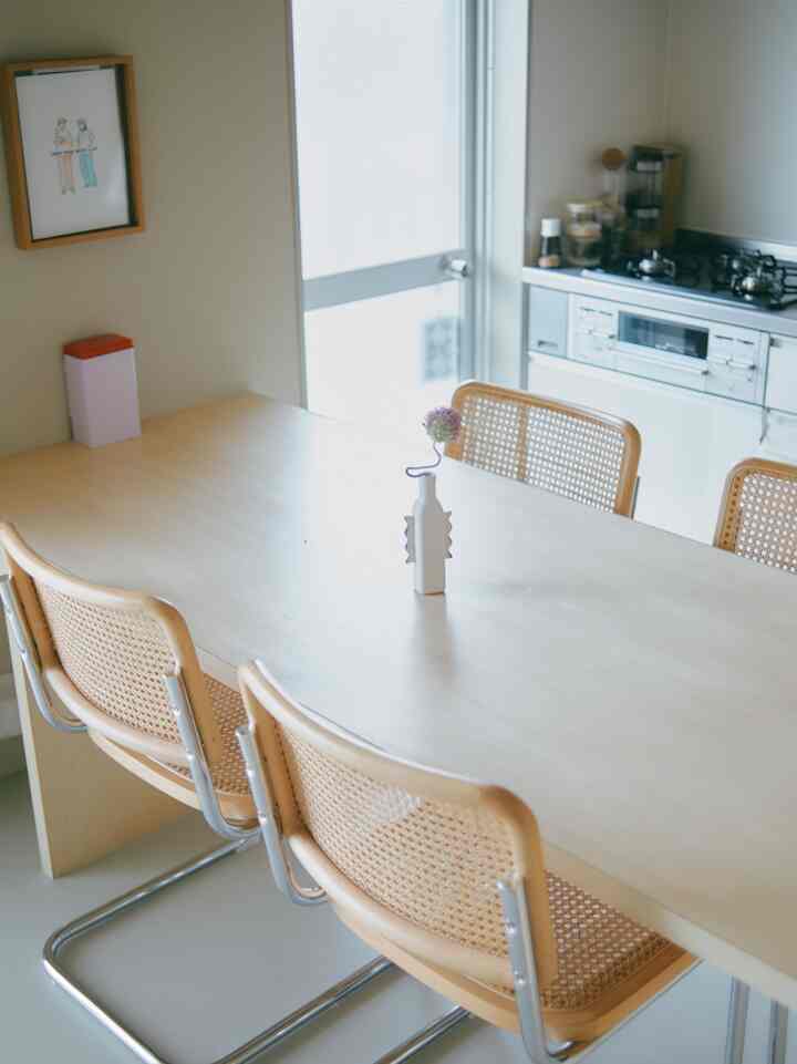 お気に入りの椅子に出会ったらいれかえていきたいなっ🪑
#チェスカチェア #シンプル #hay