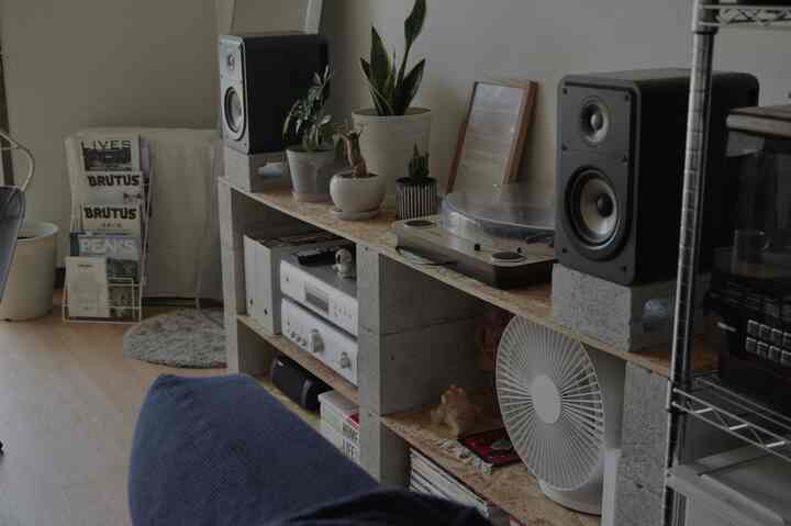 #棚diy #オーディオ棚 #コンクリートブロック
#賃貸diy #アウトドア用品 #アウトドアチェア