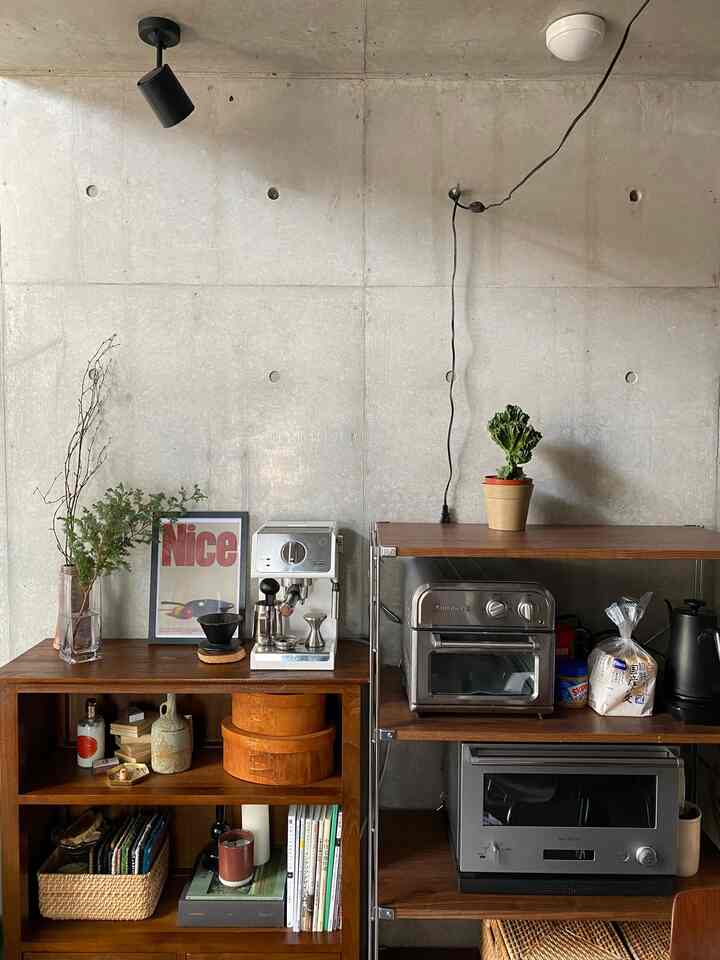 Ruang dapur 🍳
Beton dan kenari berpadu serasi

#Muji #BALMUDA #ダイニング #キッチン #エスプレッソマシン