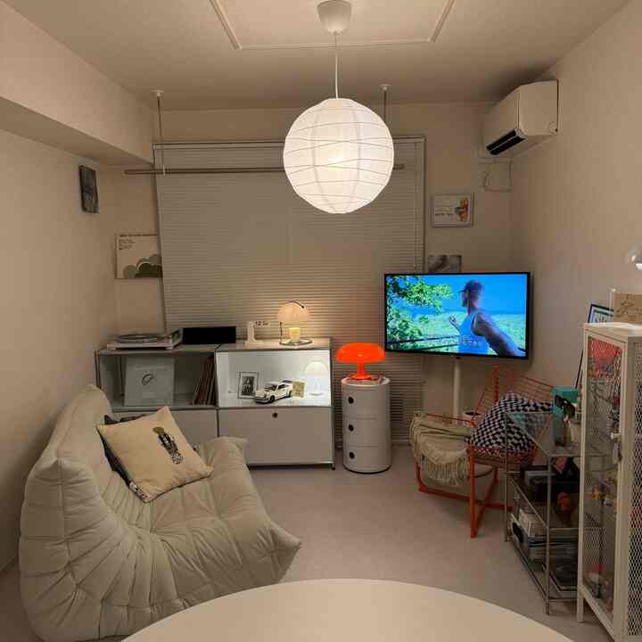 Pada jam 1 pagi di hari libur, saya menghabiskan waktu dengan sabar menonton video YouTube luar negeri. . .

#Perabotan Interior #インテリア #インテリア小物 #インテリア照明 #照明 #照明インテリア #韓国風 #韓国インテリア #韓国・Asia #White #白 #白色