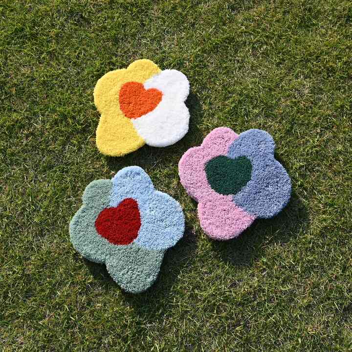 heart flower rug