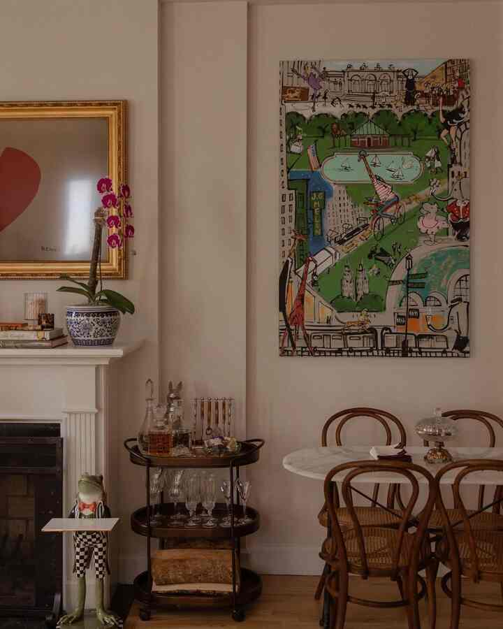 Embracing the past with a cozy fireplace and antique wonders. 🕰️💕 The frog butler statue adds a touch of whimsy! 🐸

Credit: @brittanyleighball

#AntiqueDecor #CozyHome #InteriorDesign