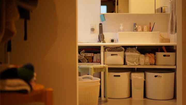 Kamar mandinya juga berfungsi sebagai tempat menjemur, jadi agak berantakan...
Saya ingin menyatukannya dengan warna putih ✖︎abu-abu sebanyak mungkin 🤔

#kamar mandi
#Interior kamar kecil
#Interior wastafel
#Mujirushi Ryohin
#Interior sederhana
