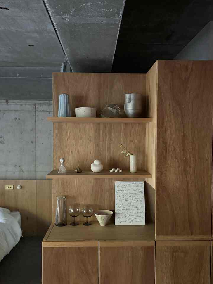 Karya Akari Sato bertambah ☺️


#Renovasi apartemen
#Rak pajangan
#Dapur
#Satu ruangan
#rawan