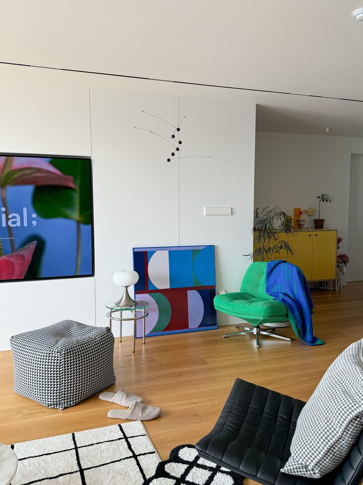 short form carousel card thumbnail