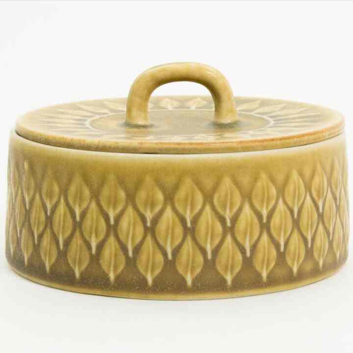 蓋付きラウンドポット by Jens H Quistgaard