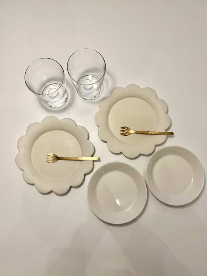 お友達がくるあのでプレートの準備

#イッタラ #ティーマ #加藤益造 #お花プレート