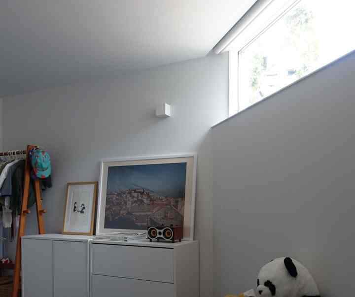 ホテルライクを目指した寝室、
息子のおもちゃがどんどん増えていきます。

#寝室 #子どものいる暮らし