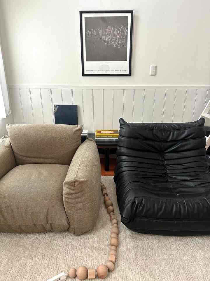 ⁡
⁡
⁡
⁡
#インテリアデザイン #インテリアコーディネート #インテリア家具 #ミッドセンチュリー #家具デザイン #ミッドセンチュリー家具 #ポストモダン
#interior #interiordesign #interiordecor #livingroom #livingroomdecor #lightdesign #lightpainting #myroom
#ligneroset #lignerosettogo #リーンロゼ #arflex #アルフレックス #marenco #マレンコ #cytwombly #yoshitomonara #奈良美智 #リビング #リビングダイニング  #リビングインテリア  #リビングルーム 