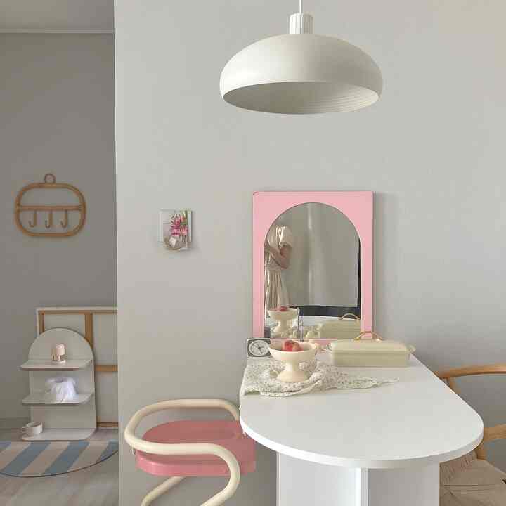 Menambahkan item berwarna merah muda dari Pink Lover💓💓💓
Saya suka dapur menjadi lebih terang🫢
Aku tidak percaya aku adalah pecinta warna pink..🩵
Efek interiornya luar biasa hanya dengan satu item atau prop!!
Bagaimana dengan item berwarna pink ini sebagai poinnya??
#aksesorisinteriordapur #kaferumah #zonakaferumah #interiorkaferumah #cerminlengkungan #mejasetengahbulat #kursicaferumah #karpetsetengahlingkaran #karpetbergaris #cerminmerah jambu #raklengkungan #kotakpenyimpannampan #kursimakan #cutware kotak #Jam meja #Gantungan Ratan #gantungan rotan #dapur 20 pyeong #pencahayaan dapur #kursi kayu #interior titik #kain dapur #tur kafe rumah #meja dapur #meja makan setengah lingkaran #pencahayaan mini #penutup panci 
