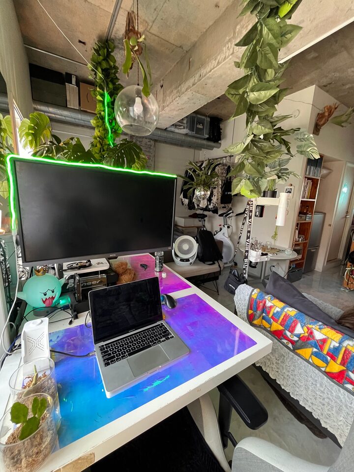 short form carousel card thumbnail