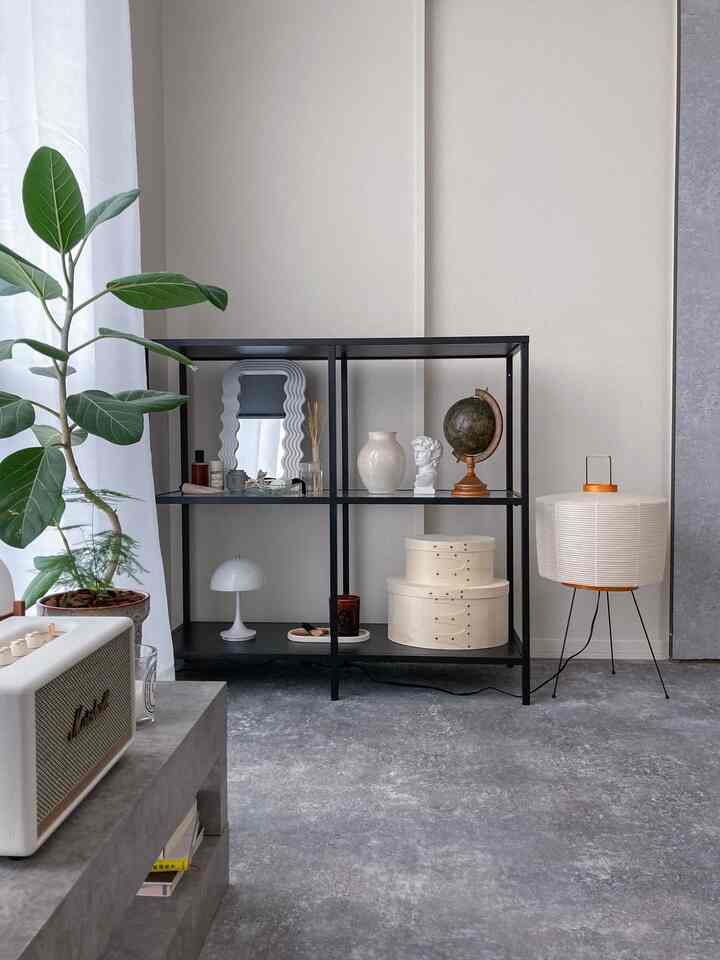 すこし配置を変えてみた


#リビングインテリア #リビング #モノトーンインテリア #無機質 #賃貸インテリア #1ldk #シンプルインテリア #ひとり暮らし #ひとり暮らしインテリア #ホワイトインテリア