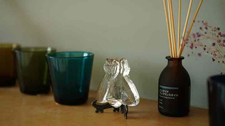 涼しげなリサラーソンのクリスタルの置物。
蜂の形だけど、猫も浮かび上がるとか…⁉︎🐱


#リサラーソン 
#置物 
#クリスタル　
#北欧 
#北欧インテリア 
