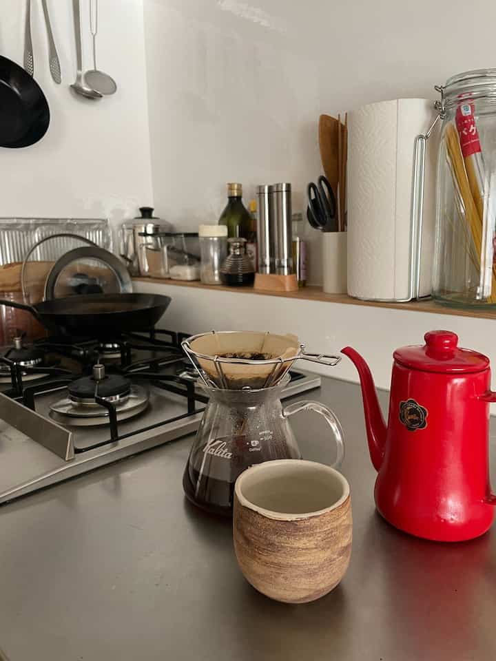 
Di hari liburku, aku menyempatkan diri untuk membuat kopi ☕️

#Renovasi #マンションリノベーション#howwelive #mylvngrm
#terapi apartemen #apartmentinterior
#desain interior #interiordecor #interiorinspo
#dapur #Rinnai #四つ口コンロ