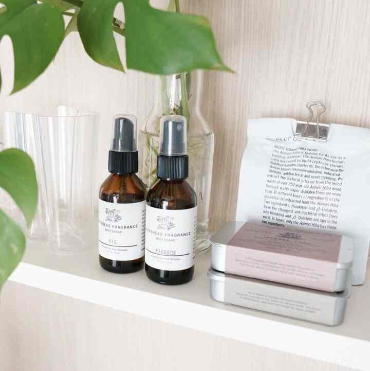 部材の関係か賃貸の部屋から接着剤のような嫌な匂いがするのでルームフレグランスで必死に対処してます😵‍💫

#apotheke #アポテーケ #ittala #イッタラ #アアルトベース #観葉植物 #観葉植物のある暮らし #お香 #ルームフレグランス #フレグランス