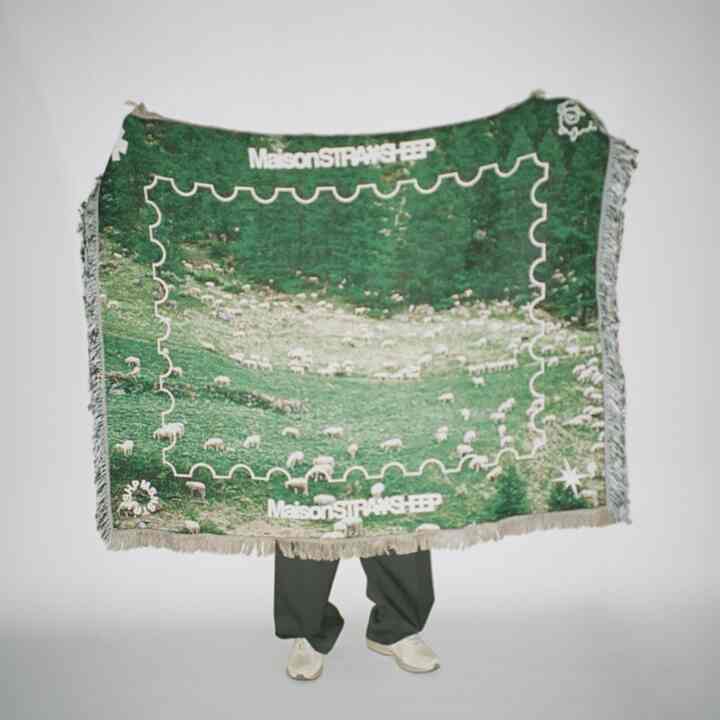 STRAYSHEEP RUG GREEN