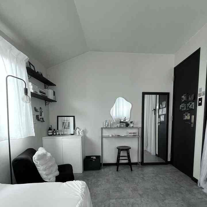 #モノトーンミニマリスト
#モノトーンインテリア 
#モノトーンルーム
#シンプルなインテリア 
#シンプルな暮らし 
#クリアインテリア
#モジュール
#モジュール棚 
#IKEA
